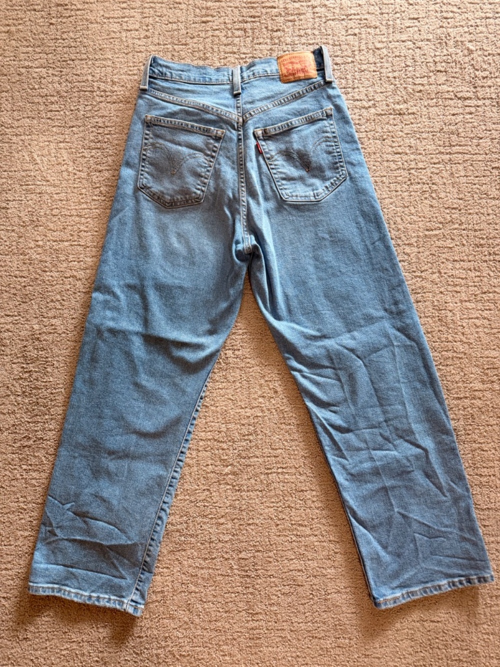 Levi's Ribcage Straight Ankle Jeans | *Medium Wash* | Size 28 - Picture 4 of 5